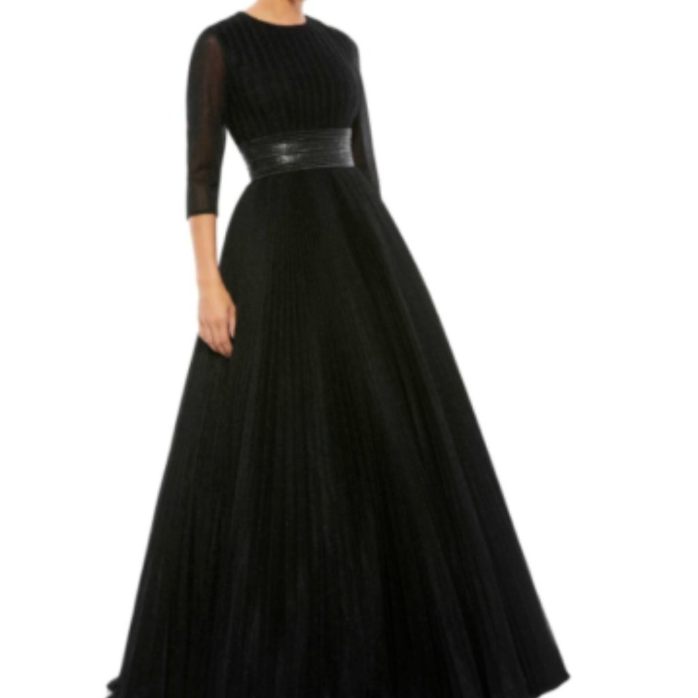 MAC DUGGAL SHIMMERING PLEATED A-LINE BLACK BALL-GOWN 30700 DRESS sz 4
